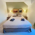 Apartament Avec Parking Gratuit - Piscine Et Jeux *