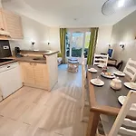 Apartament Avec Parking Gratuit - Piscine Et Jeux Branville
