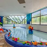 Avec Parking Gratuit - Piscine Et Jeux *