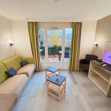 Avec Parking Gratuit - Piscine Et Jeux * Branville