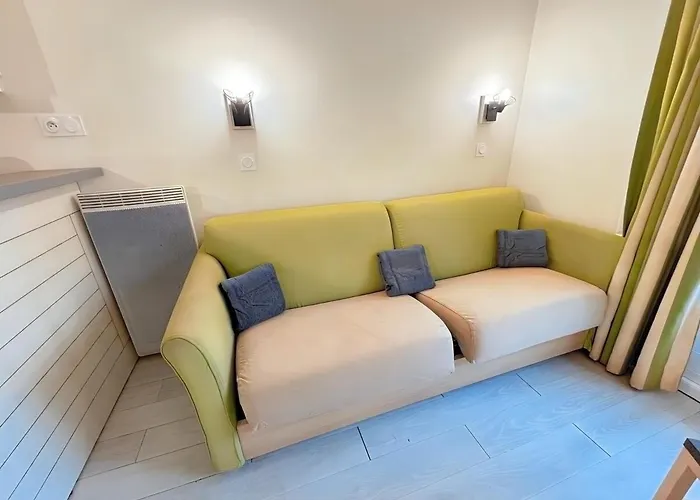 Avec Parking Gratuit - Piscine Et Jeux * Branville