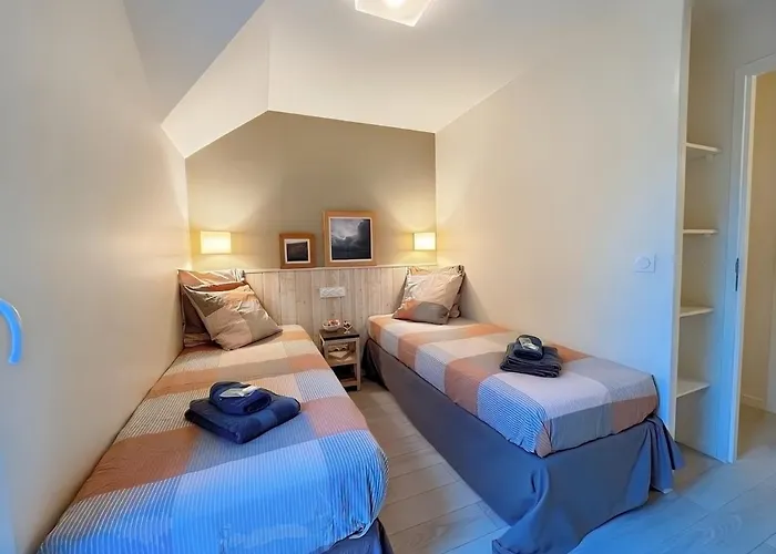 Avec Parking Gratuit - Piscine Et Jeux