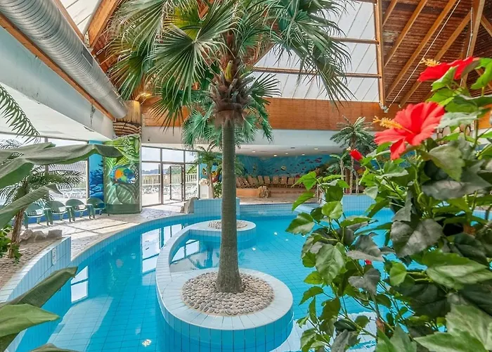 Avec Parking Gratuit - Piscine Et Jeux Lejlighed